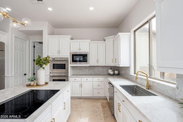 3817 E TRACKER Trail, Phoenix, AZ 85050