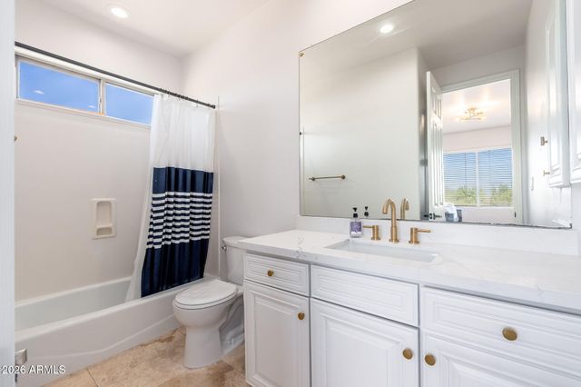 3817 E TRACKER Trail, Phoenix, AZ 85050