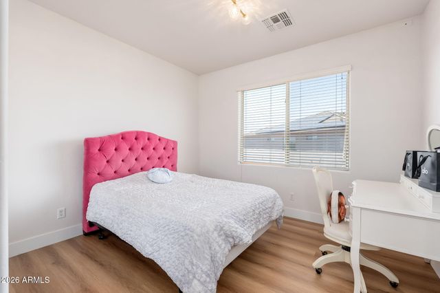 3817 E TRACKER Trail, Phoenix, AZ 85050