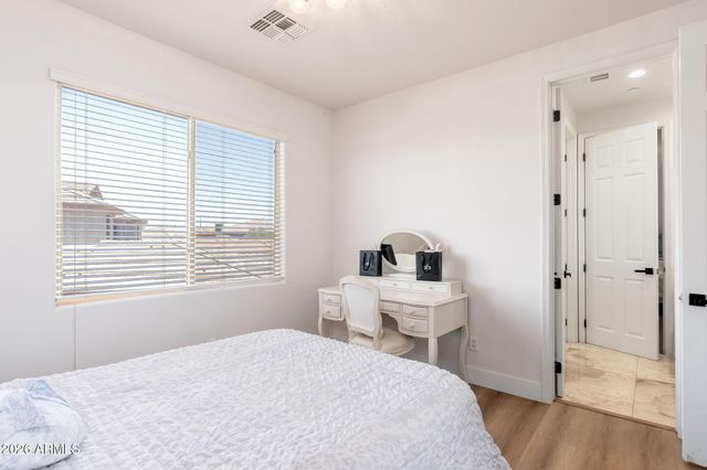 3817 E TRACKER Trail, Phoenix, AZ 85050