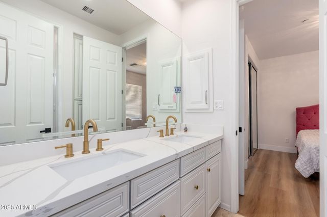 3817 E TRACKER Trail, Phoenix, AZ 85050