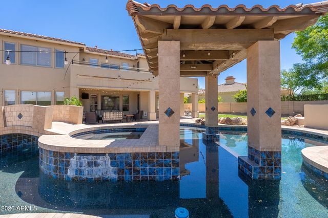3817 E TRACKER Trail, Phoenix, AZ 85050