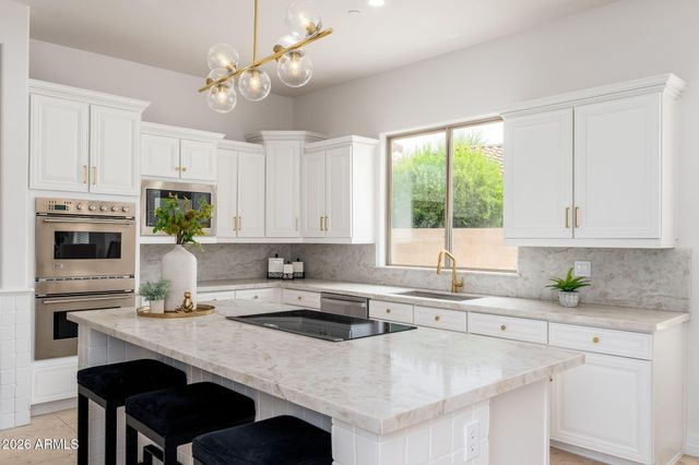 3817 E TRACKER Trail, Phoenix, AZ 85050
