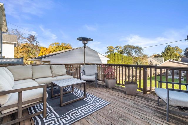 953 Genesee STREET, Waukesha, WI 53186