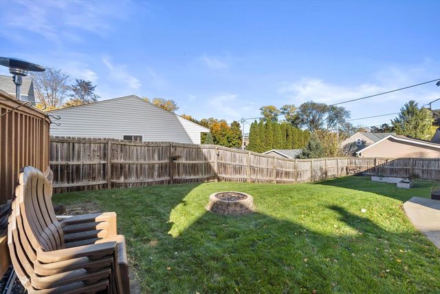 953 Genesee STREET, Waukesha, WI 53186