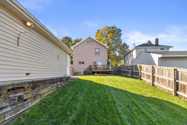 953 Genesee STREET, Waukesha, WI 53186