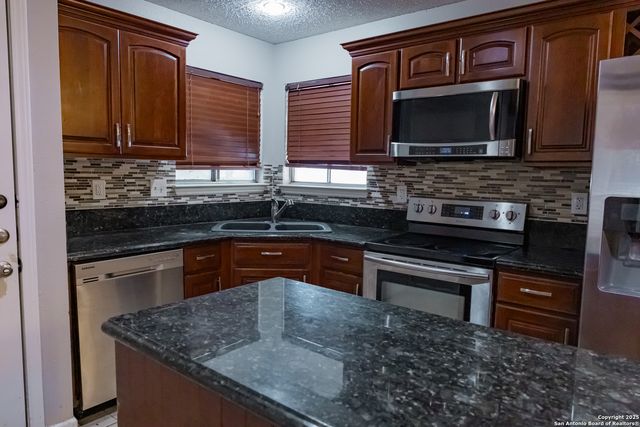 8802 boise hills, San Antonio, TX 78250