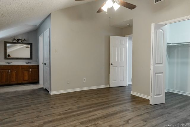 8802 boise hills, San Antonio, TX 78250