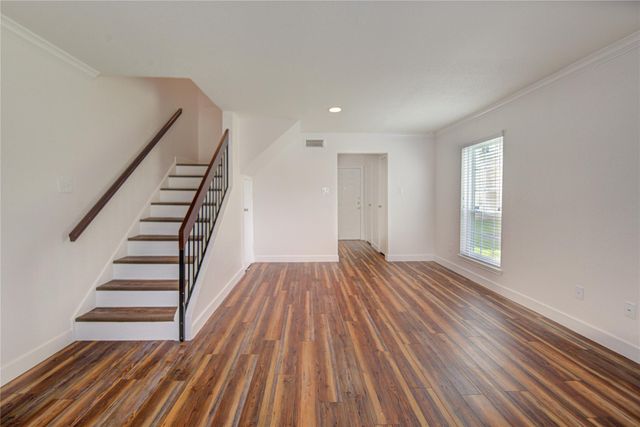 2002 Gentryside Drive 117, Houston, TX 77077