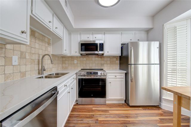 2002 Gentryside Drive 117, Houston, TX 77077