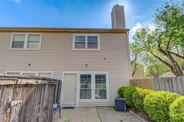 2002 Gentryside Drive 117, Houston, TX 77077