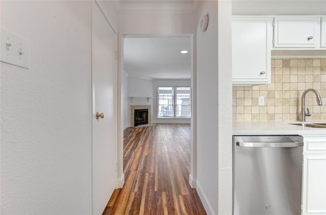 2002 Gentryside Drive 117, Houston, TX 77077