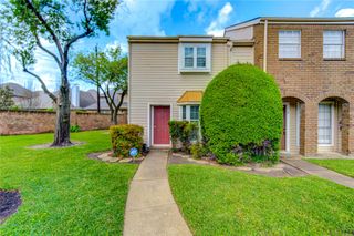2002 Gentryside Drive 117, Houston, TX 77077