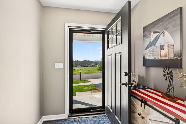 2317 Pine Crest Drive, Lancaster, OH 43130