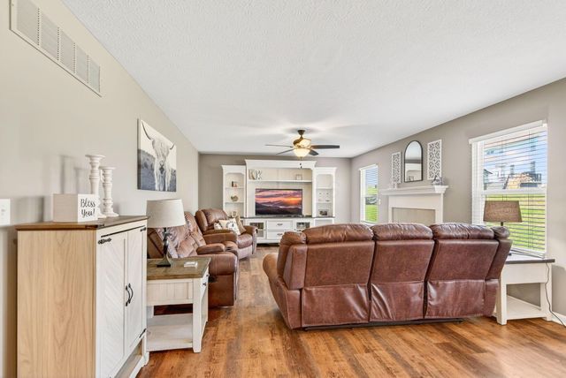 2317 Pine Crest Drive, Lancaster, OH 43130