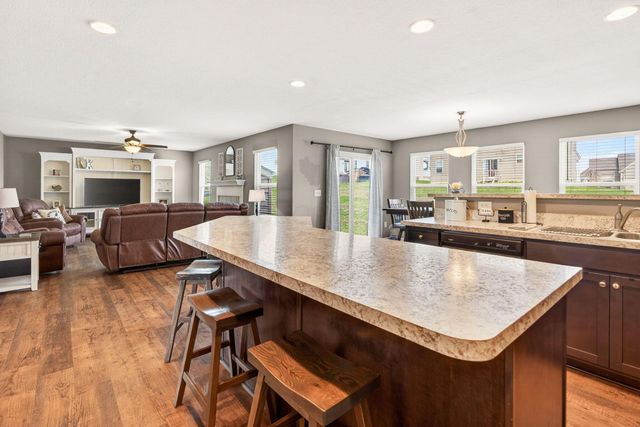 2317 Pine Crest Drive, Lancaster, OH 43130