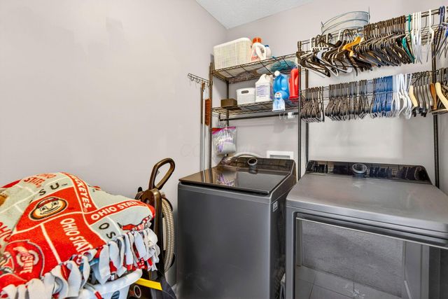 2317 Pine Crest Drive, Lancaster, OH 43130