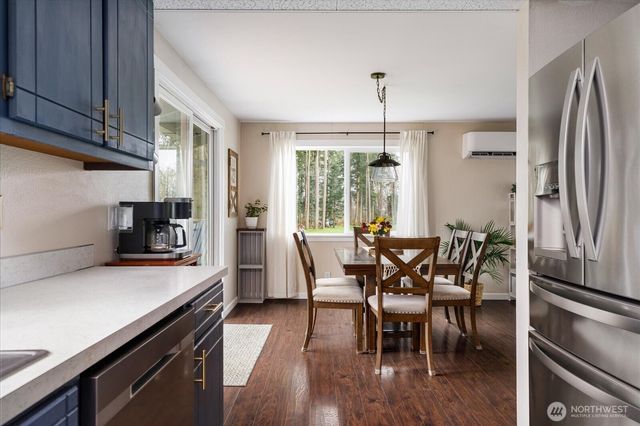 664 Limestone Lane, Oak Harbor, WA 98277