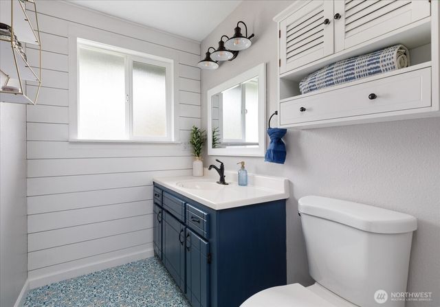 664 Limestone Lane, Oak Harbor, WA 98277