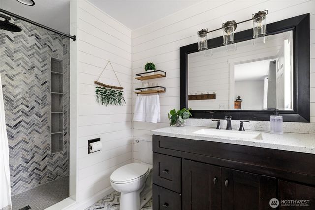 664 Limestone Lane, Oak Harbor, WA 98277