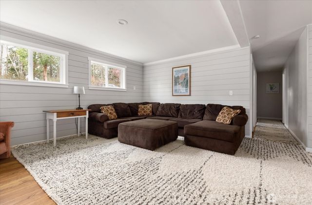 664 Limestone Lane, Oak Harbor, WA 98277