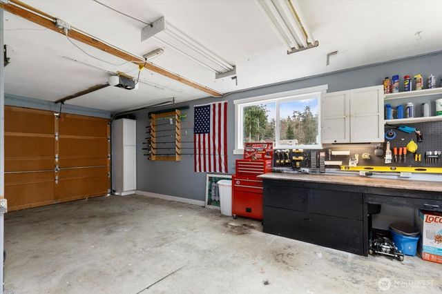 664 Limestone Lane, Oak Harbor, WA 98277