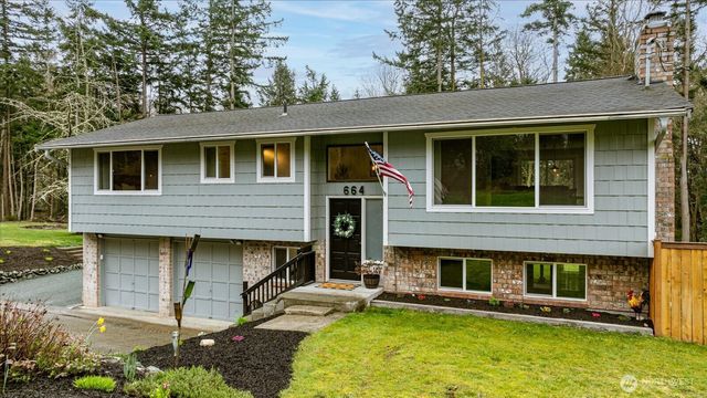 664 Limestone Lane, Oak Harbor, WA 98277