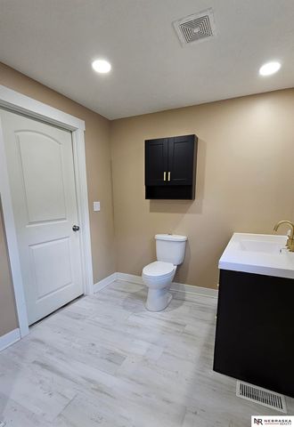 3734 S 23rd Street, Omaha, NE 68107