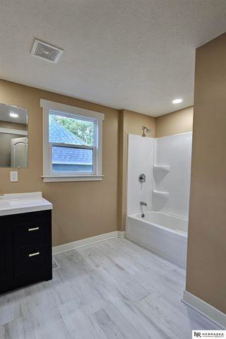 3734 S 23rd Street, Omaha, NE 68107