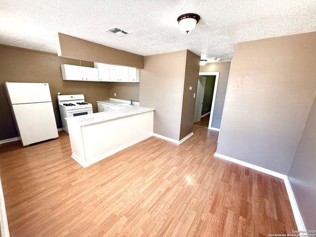 1829 Highland Blvd, San Antonio, TX 78210