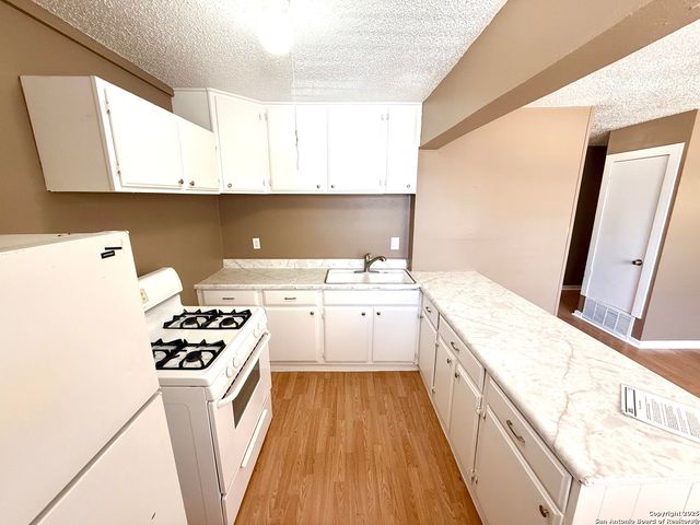 1829 Highland Blvd, San Antonio, TX 78210