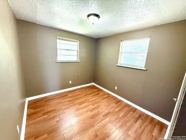 1829 Highland Blvd, San Antonio, TX 78210