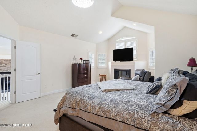 456 Strathaven Drive, Findlay, OH 45840