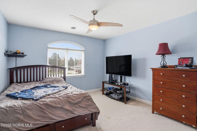 456 Strathaven Drive, Findlay, OH 45840