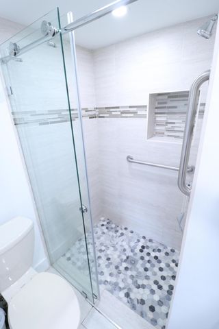 2900 N Pine Island Road 102, Sunrise, FL 33322