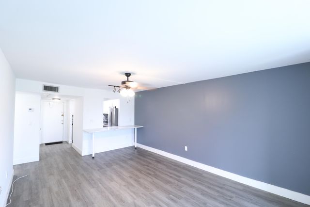 2900 N Pine Island Road 102, Sunrise, FL 33322