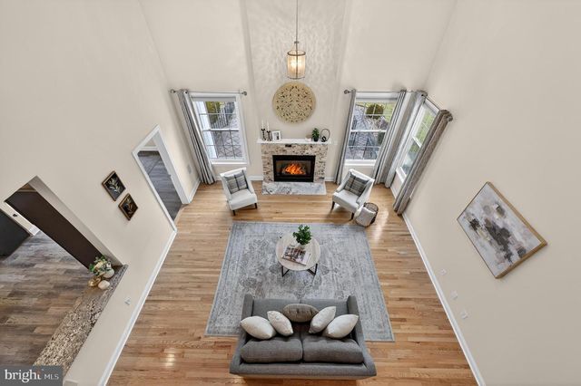11 ROLLING GLEN CT, Mount Laurel, NJ 08054