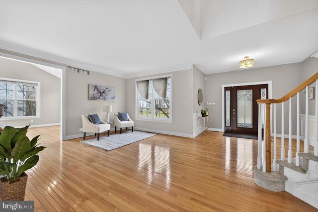 11 ROLLING GLEN CT, Mount Laurel, NJ 08054