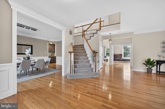 11 ROLLING GLEN CT, Mount Laurel, NJ 08054