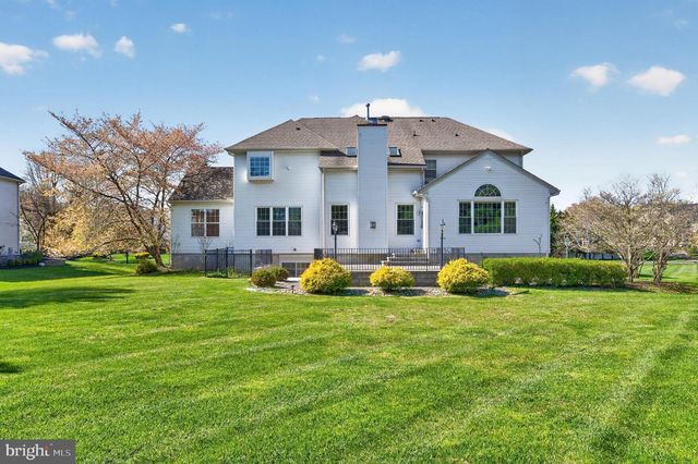 11 ROLLING GLEN CT, Mount Laurel, NJ 08054