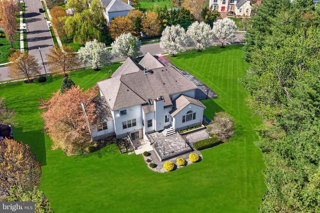 11 ROLLING GLEN CT, Mount Laurel, NJ 08054