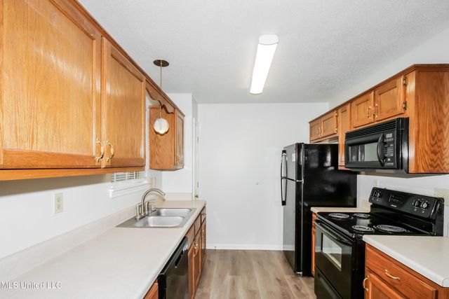 1712 Thomas Street, Horn Lake, MS 38637