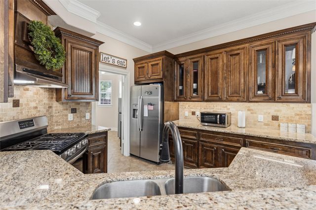 754 Holly Springs Drive, Conroe, TX 77302