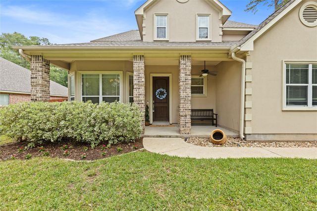 754 Holly Springs Drive, Conroe, TX 77302