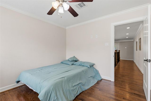 754 Holly Springs Drive, Conroe, TX 77302