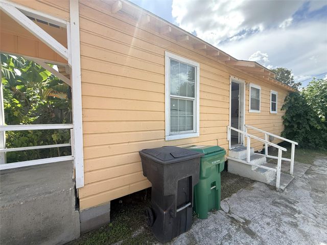 4319 Chapman Street, Houston, TX 77009