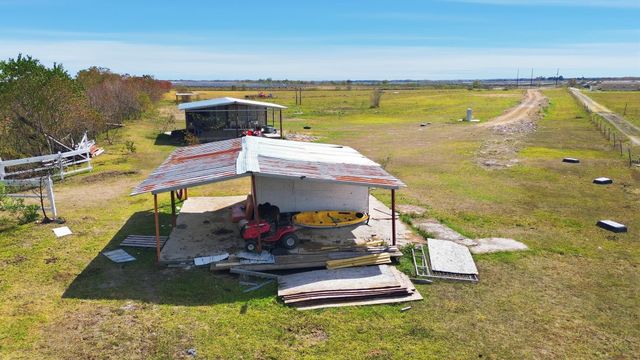 11330 Barak Road, Guy, TX 77444