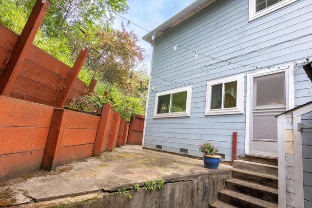2945 San Juan Boulevard, Belmont, CA 94002