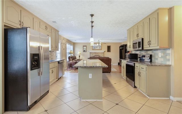 1256 Melrose Forest Lane, Lawrenceville, GA 30045