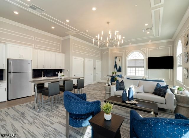 64 Eastwood Ter, East Hanover Twp., NJ 07936